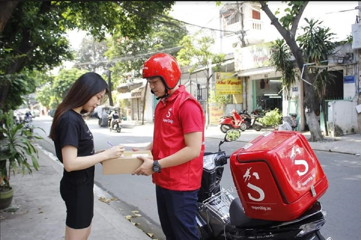 Dịch vụ giao hàng xe máy tại Cà Mau